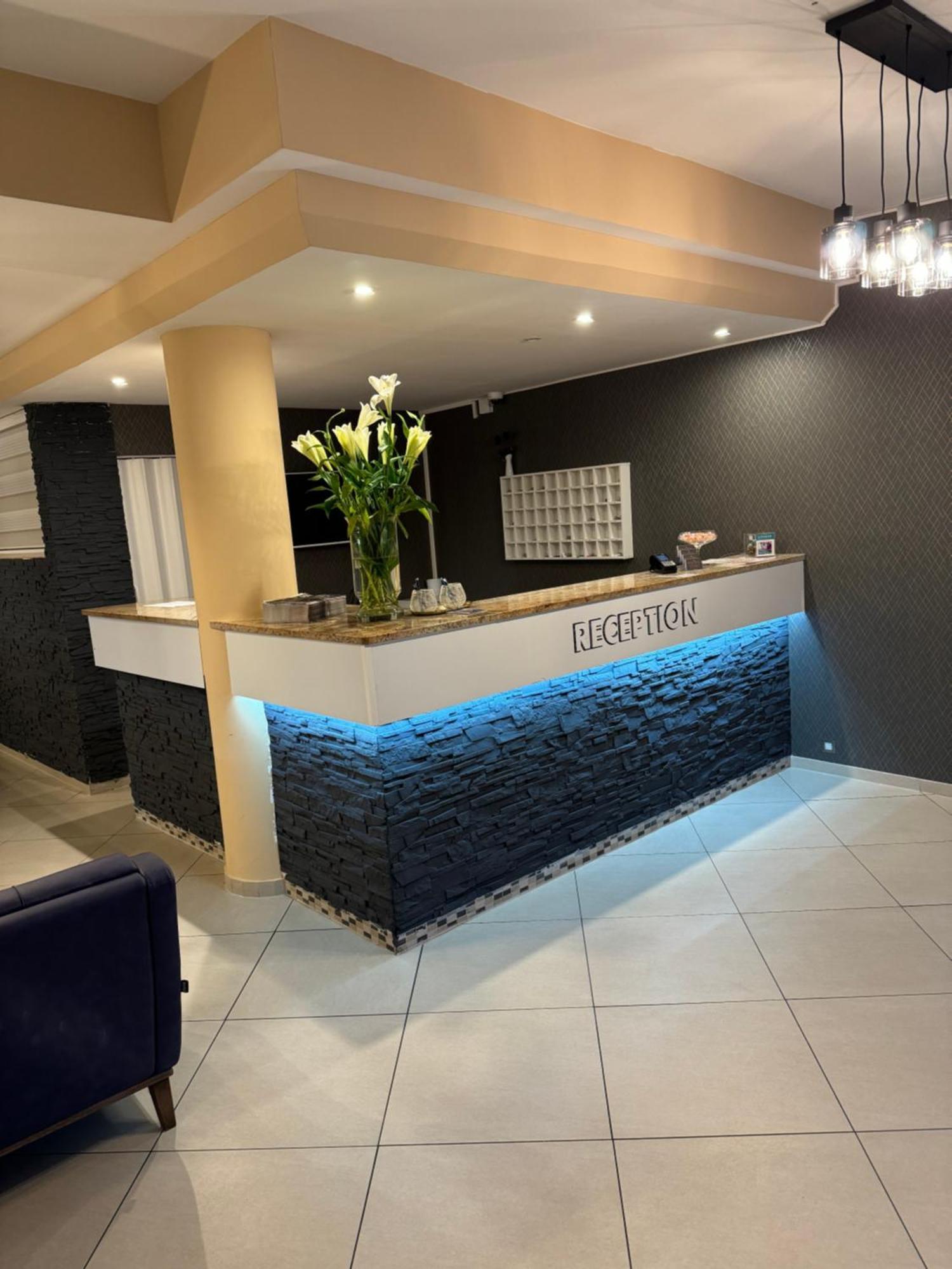 Skyline Hotel Hannover Exterior photo