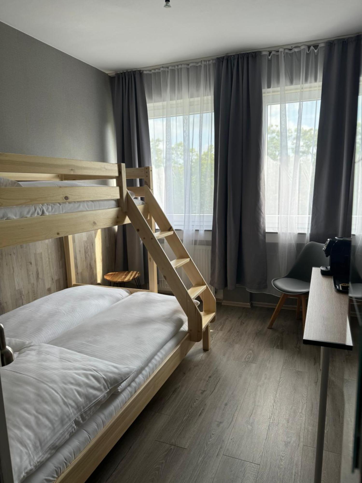 Skyline Hotel Hannover Exterior photo