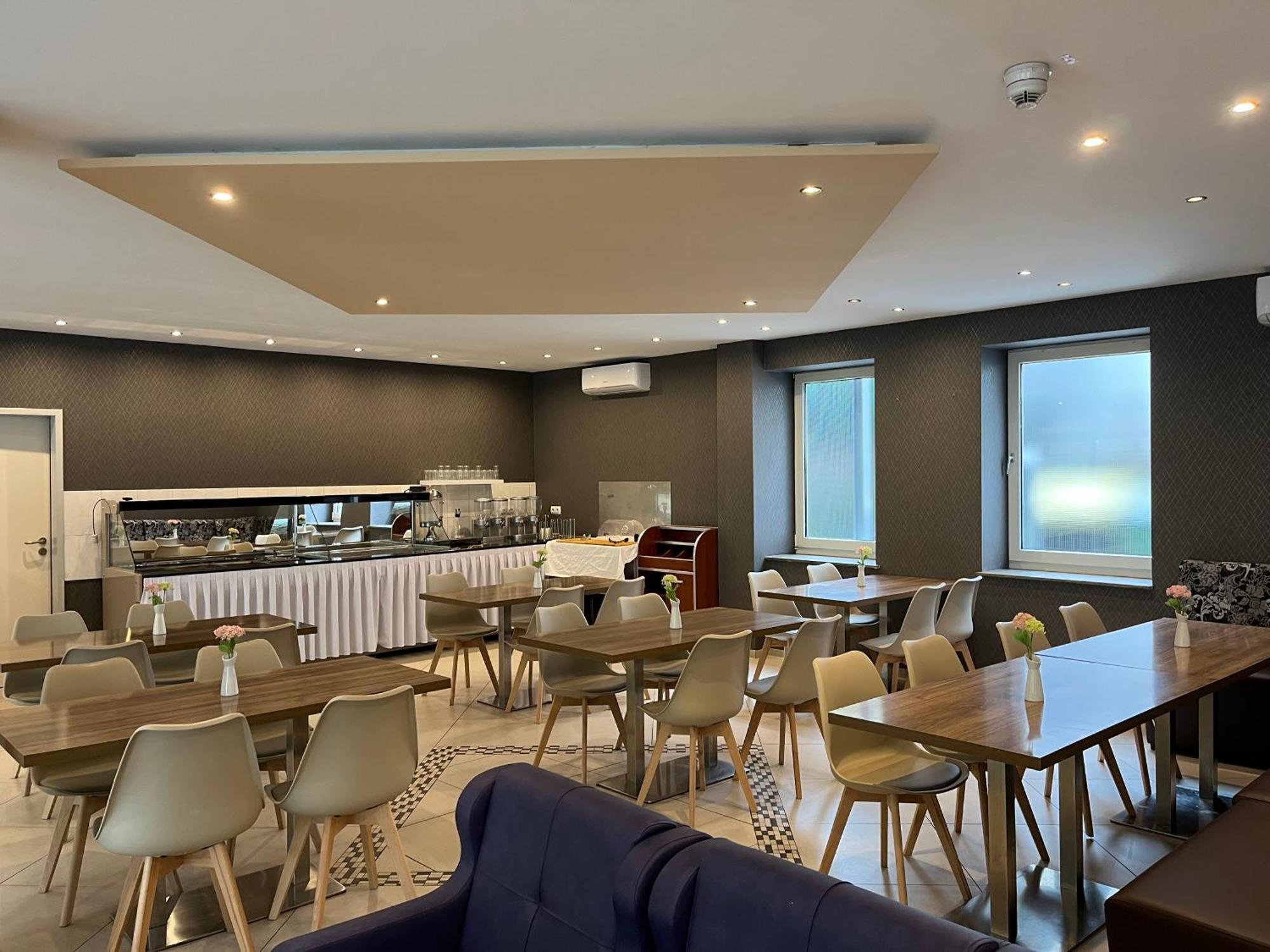 Skyline Hotel Hannover Exterior photo